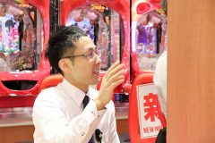 21SEIKI仙台愛子/パチンコホール ホールスタッフ(正社員採用)