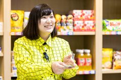 21CLUB/パチンコホール カウンタースタッフ(正社員採用)